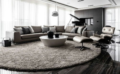 100㎡現(xiàn)代簡(jiǎn)約三居實(shí)景 時(shí)尚圓桌點(diǎn)亮空間的至簡(jiǎn)美學(xué)